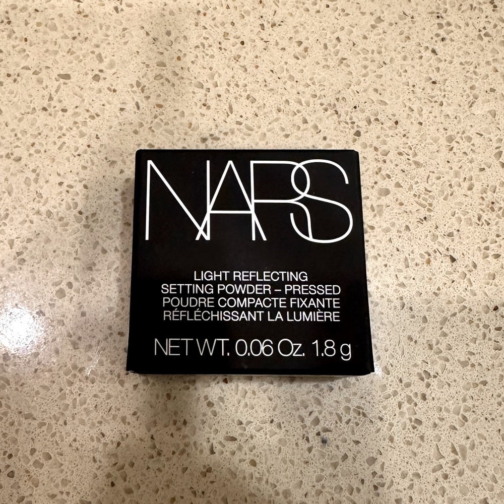 5/25✨light reflecting setting powder pressed NARS translucent